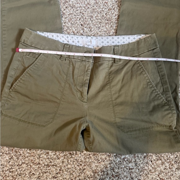 Loft Olive Green Capri’s - Picture 3 of 6
